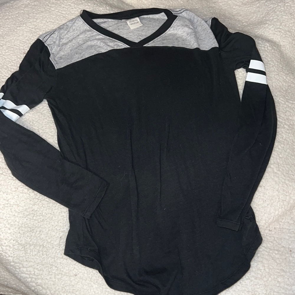 VICTORIA’S Secret top